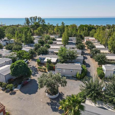 Camping Pleine Mer Hotel Vias Exterior photo